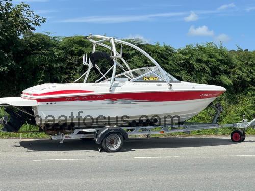 Maxum 1800 SR3 Spesifikasjoner og anmeldelser